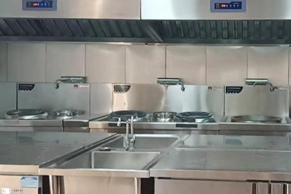 安装餐饮厨房设备常见的布局方式有哪些